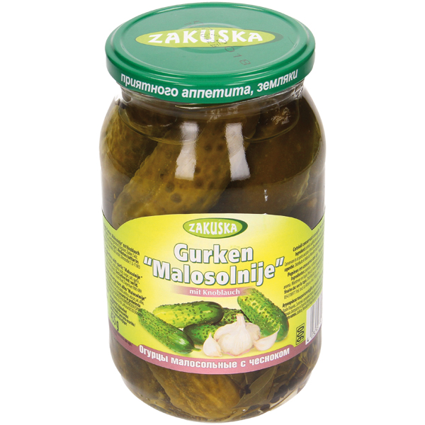 Ingelegde komkommers "Malosolnije" met knoflook