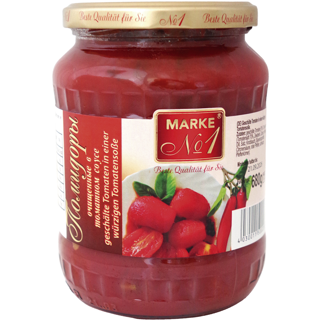 Gepelde tomaten in een pittige tomatensaus