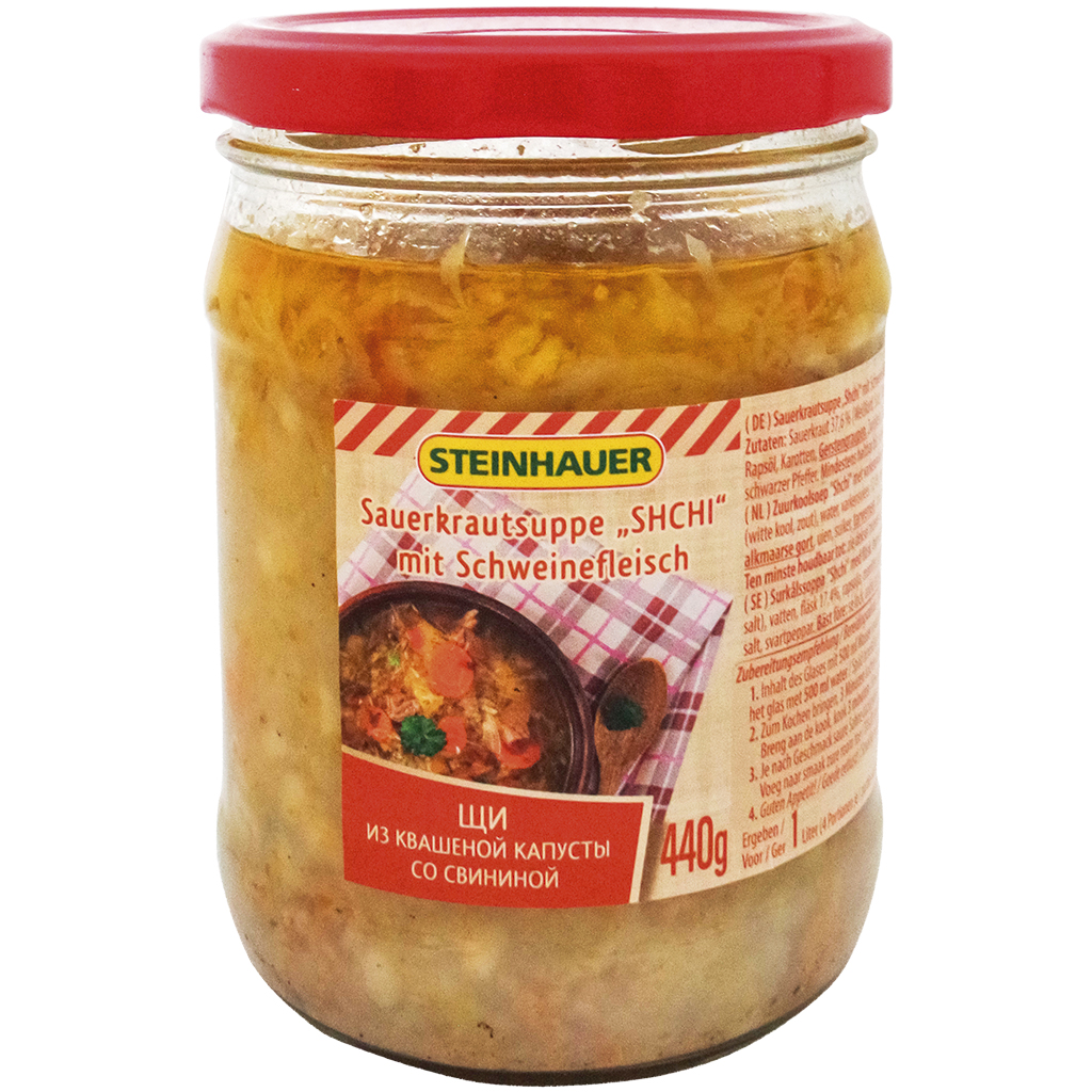 Zuurkoolsoep "Shchi" met varkensvlees.