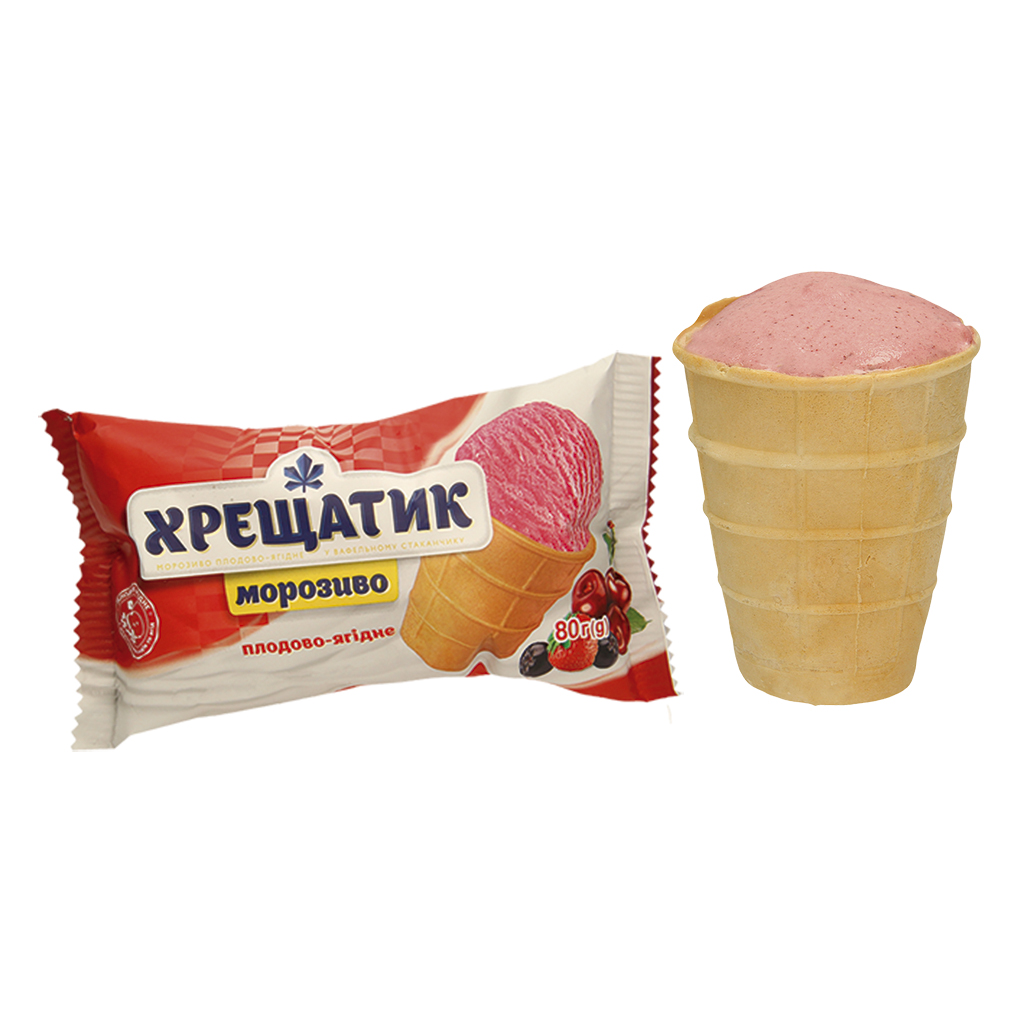 Sorbet met bessensmaak "Hreschjatik" in een wafelbekertje.