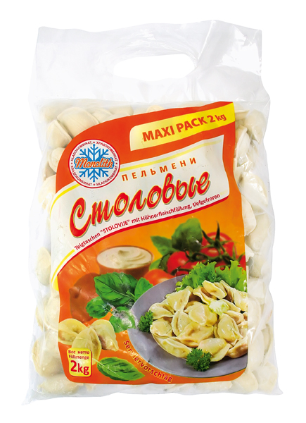 Deegwaren "Pelmeni Stolovye" met kip- en varkensvleesvulling