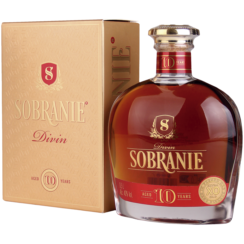 "SOBRANIE" Wijnbrand (Brandy) 10 jaar gerijpt in Franse eiken vaten, 40% vol.