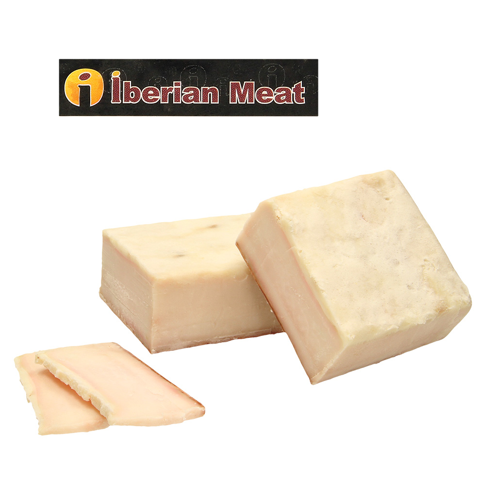 Iberische varkensrug spek, met huid, gezouten