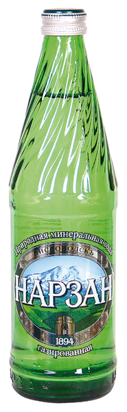 Natuurlijke koolzuurhoudende mineraalwater "Narzan Serebrjan