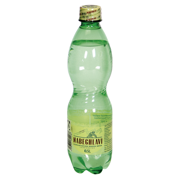 Natuurlijk mineraalwater ""Nabeghlavi"" met koolzuur