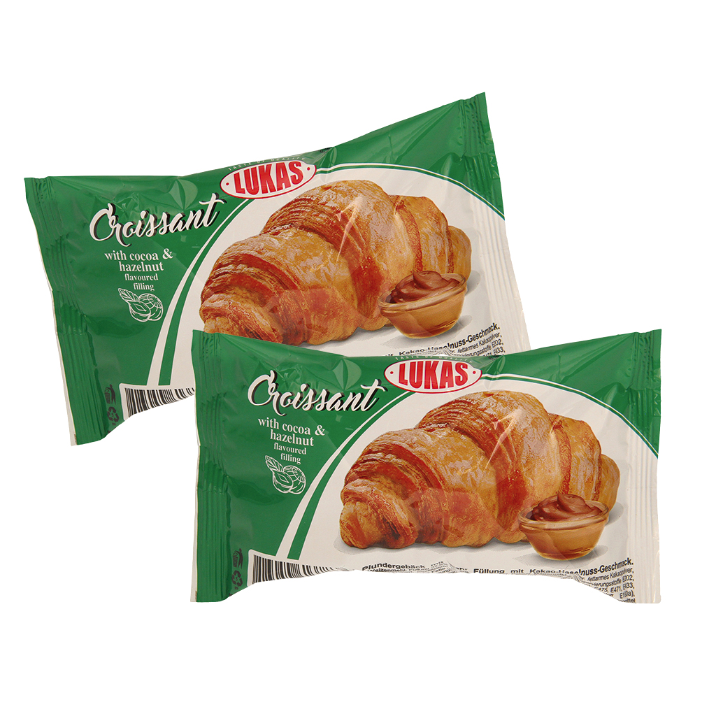 Bladerdeeggebak met een vulling van cacao-hazelnootsmaak