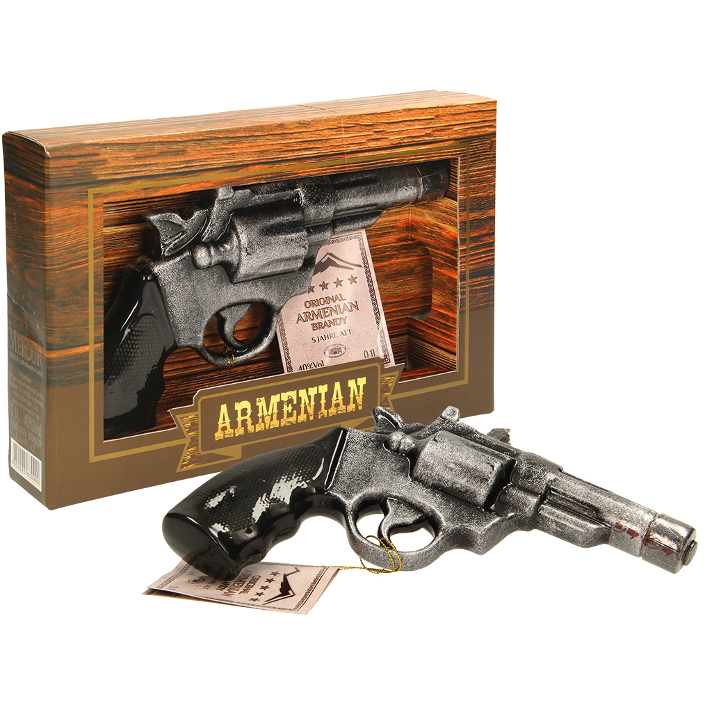 Armeense brandy ""REVOLVER"" aardewerken 40% vol., in gesche