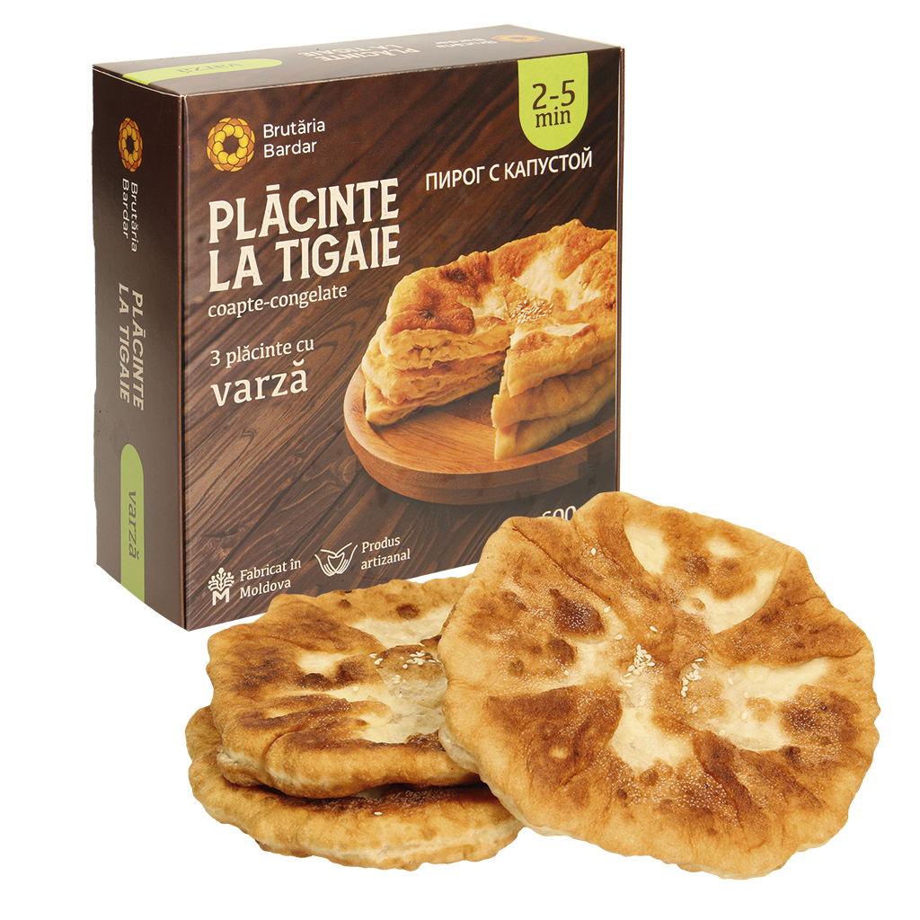 Пирог с капустой жареный в масле, готовый к употреблению, за