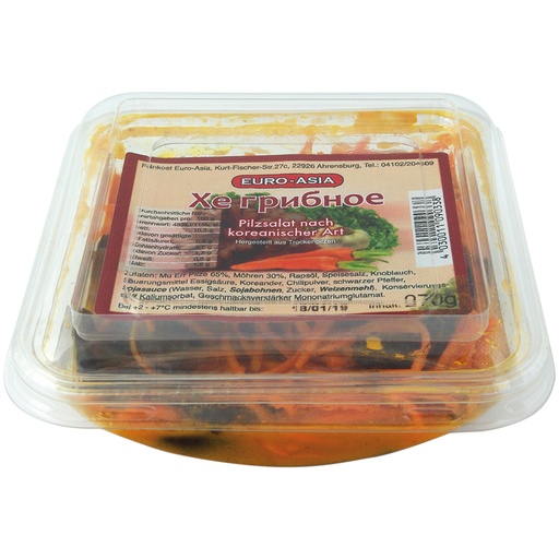 Koreaanse wortelsalade met champignons