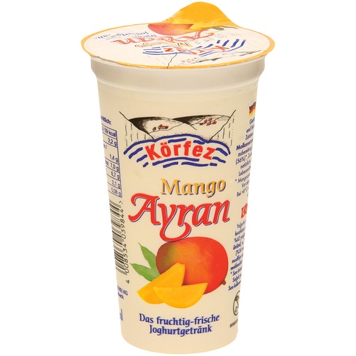 Mango Ayran drankje met yoghurt en mangobereiding
