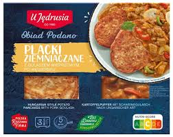 Картофельные оладьи с мясным гуляшем, перцем и шампиньонами.