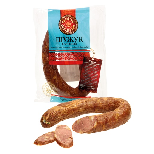 Paardenworst "Sudzhuk koptschonyj" naar de stijl van een kooksalami, heet gerookt