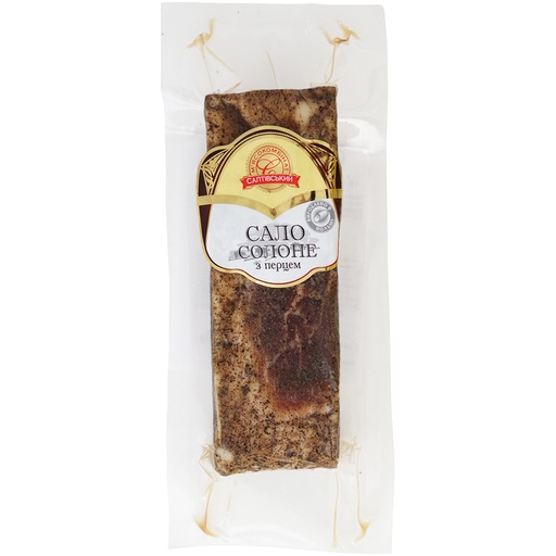 Varkensbuikspek op Oekraïense wijze, met zwarte peper.